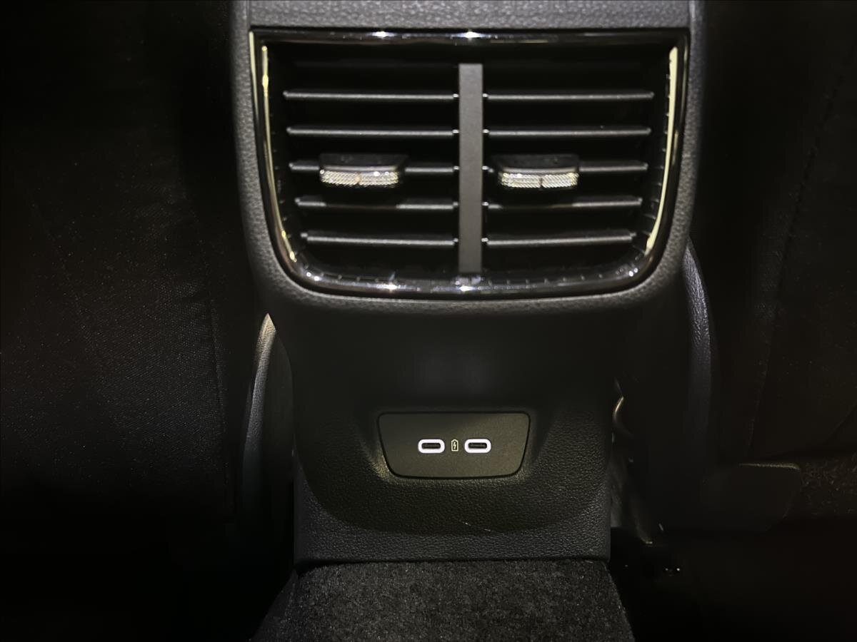 Škoda Fabia Hatchback 999,0 70 kw