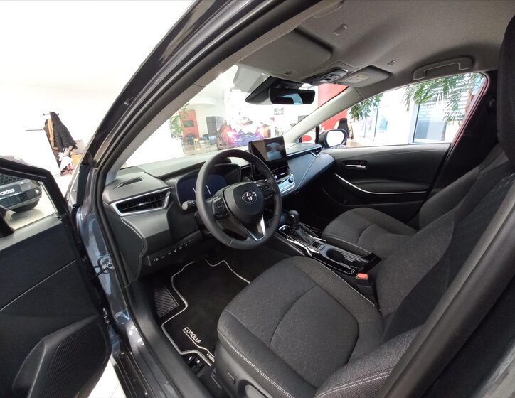 Toyota Corolla Sedan / Limuzína 1,8 l 72 kw