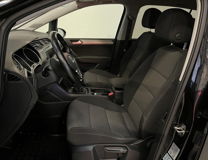 Volkswagen Touran MPV 1,6 l 81 kw