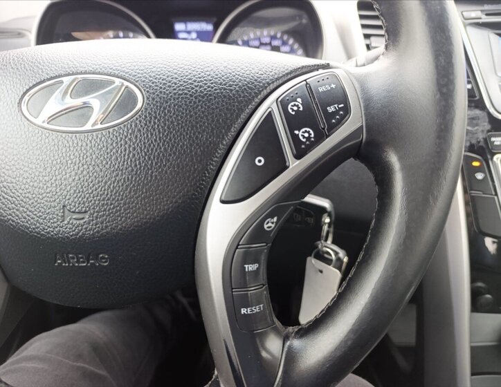 Hyundai i30 Kombi 1,6 l 99 kw