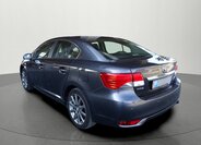 Toyota Avensis Sedan / Limuzína 2,0 l 112 kw