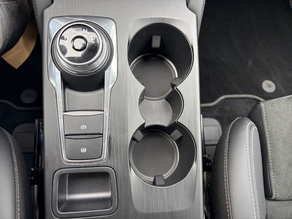 Ford Kuga SUV / Terénní 2,5 l 178 kw