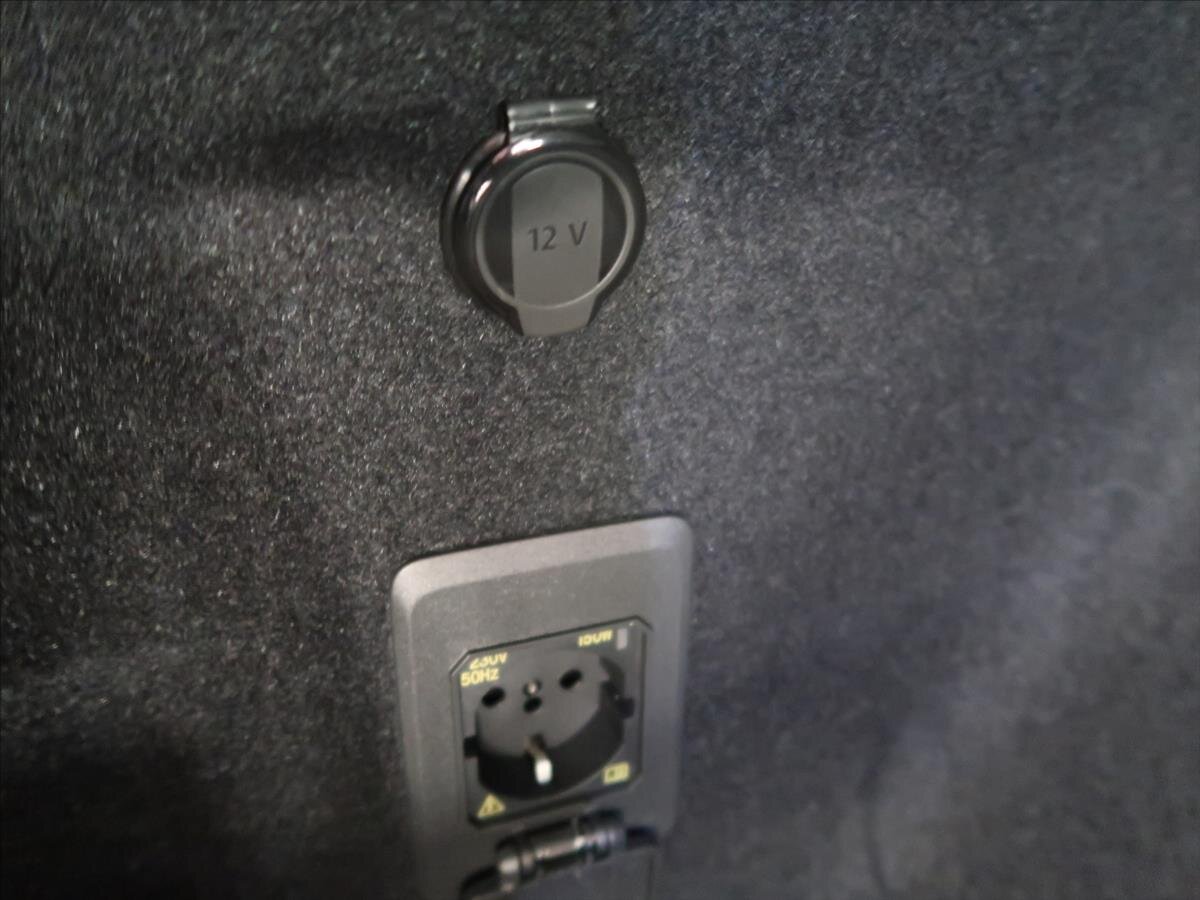 Cupra Terramar SUV / Terénní 2,0 l 195 kw