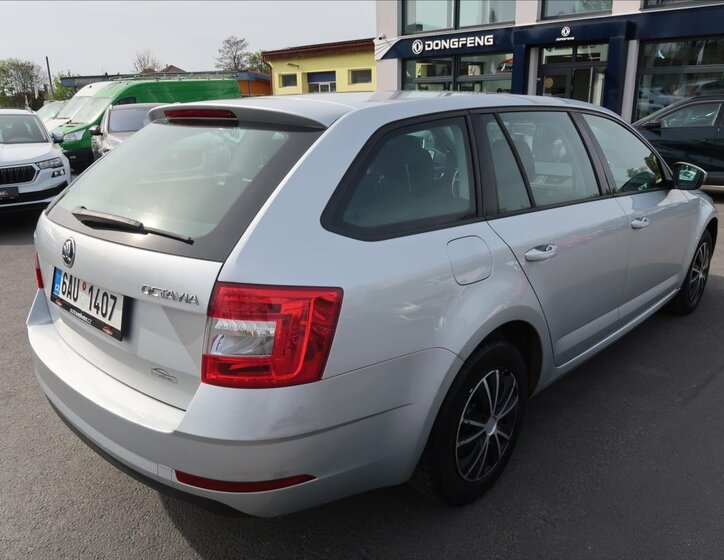 Škoda Octavia Kombi 1,6 l 85 kw