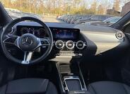 Mercedes-Benz GLA 12