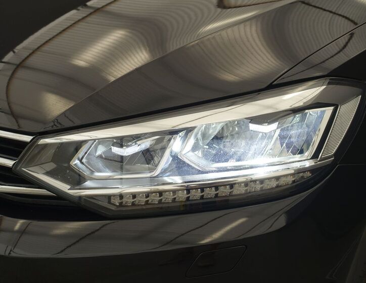 Volkswagen Touran 30