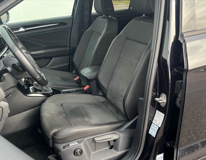 Volkswagen T-Roc SUV 1,5 l 110 kw