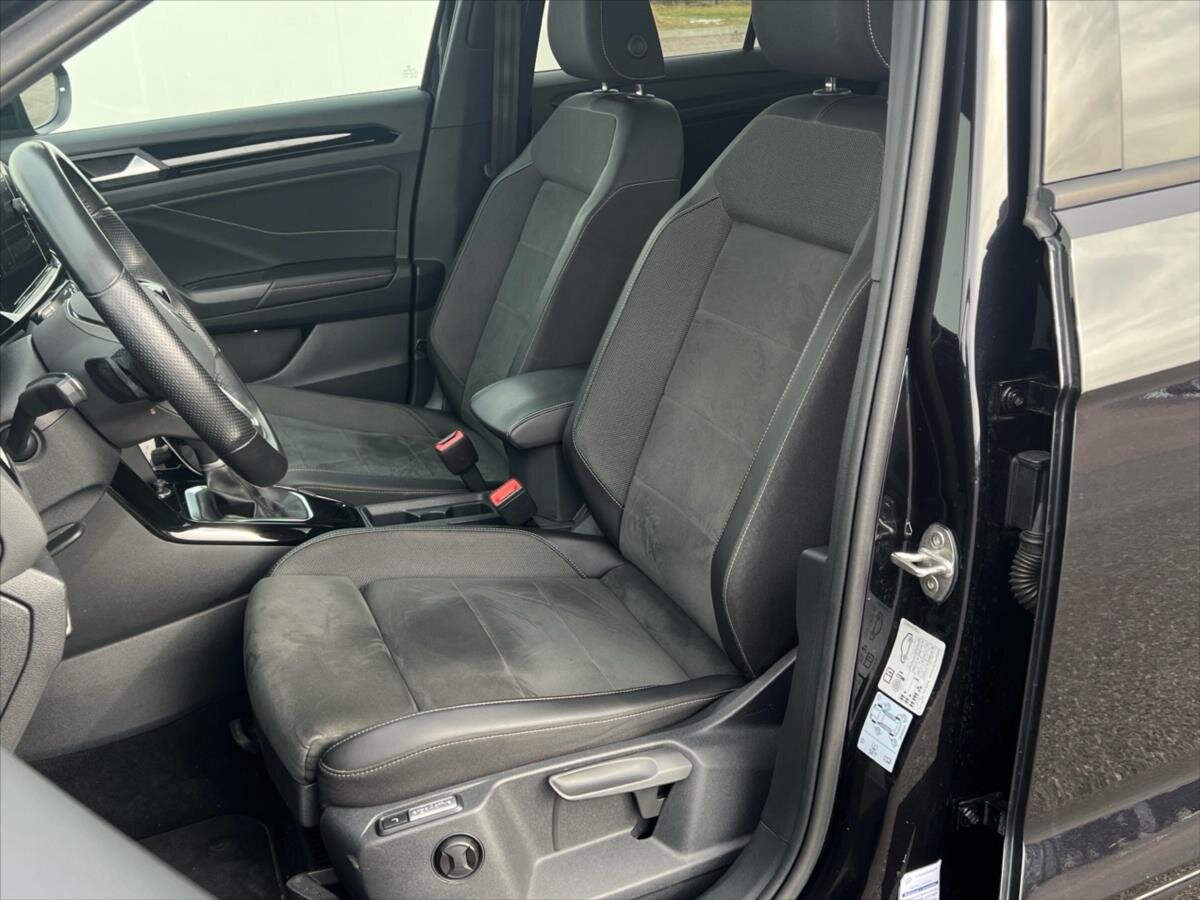 Volkswagen T-Roc SUV 1,5 l 110 kw