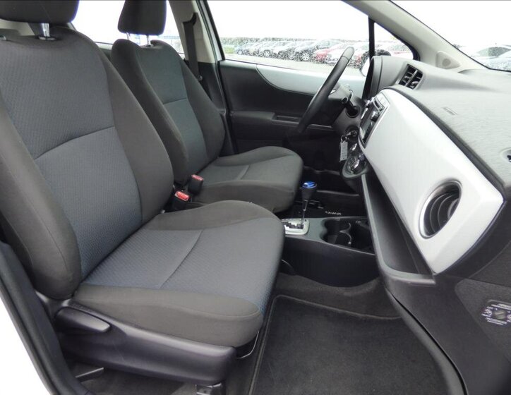 Toyota Yaris Hatchback 1,5 l 55 kw