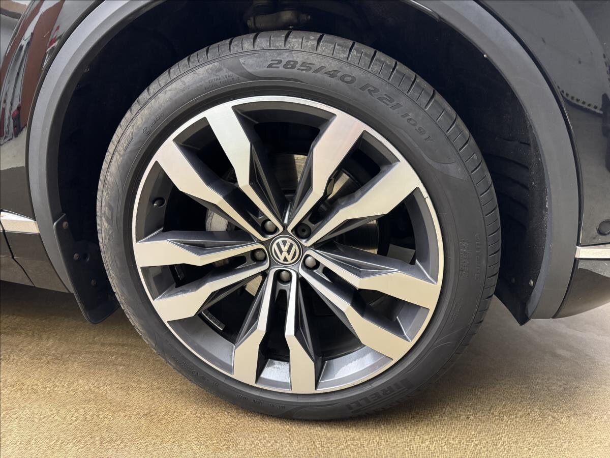 Volkswagen Touareg SUV / Terénní 3,0 l 210 kw