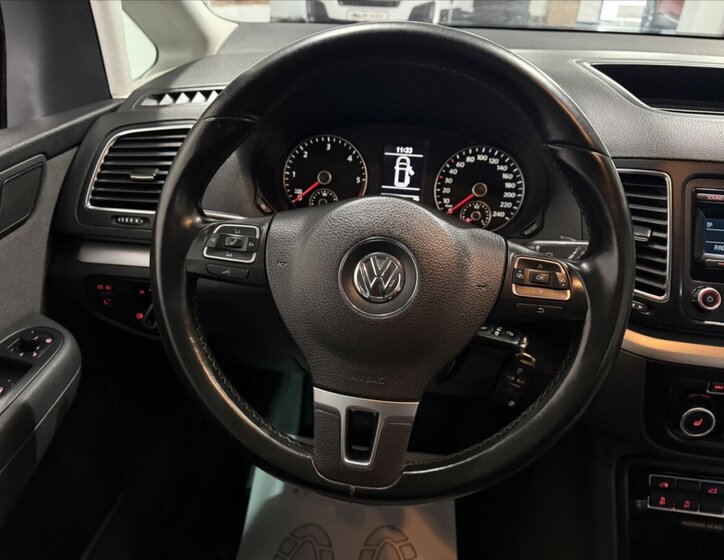 Volkswagen Sharan MPV 2,0 l 103 kw