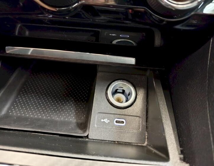 Škoda Superb Sedan / Limuzína 2,0 l 147 kw