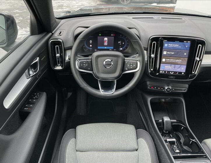 Volvo XC40 SUV 2,0 l 145 kw