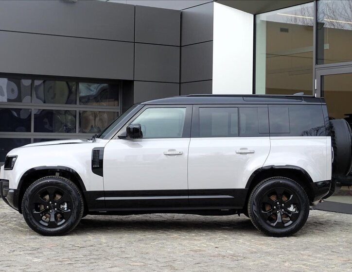 Land Rover Defender SUV 3,0 l 183 kw