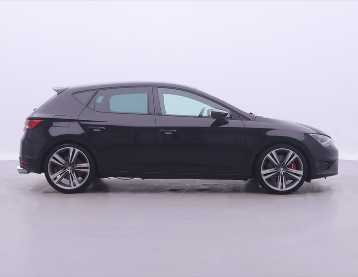 Seat Leon Hatchback 2,0 l 245 kw