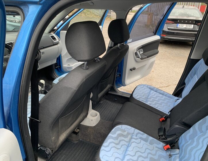 Škoda Roomster Kombi 1,6 l 77 kw