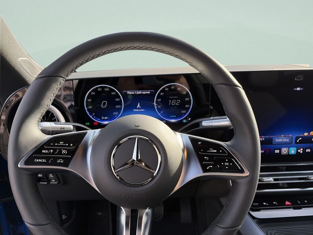 Mercedes-Benz CLA Sedan / Limuzína 2,0 l 200 kw