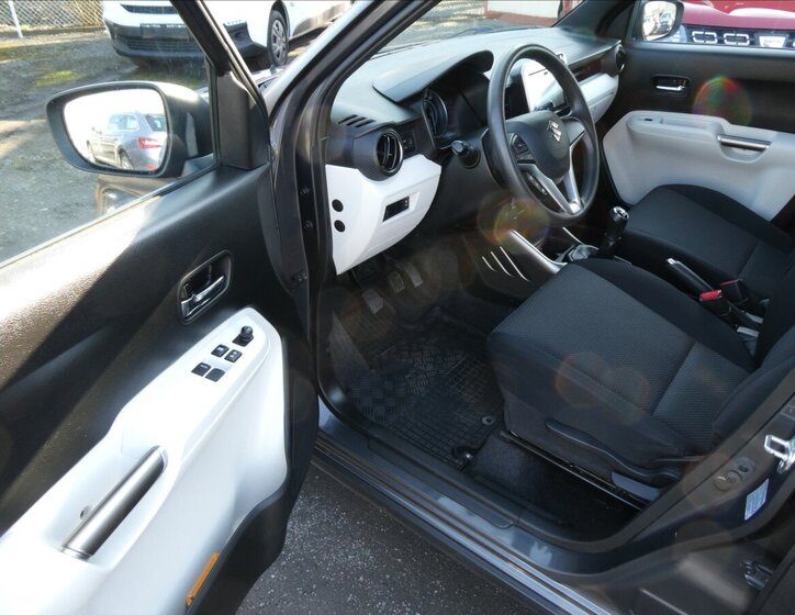 Suzuki Ignis Hatchback 1,2 l 66 kw
