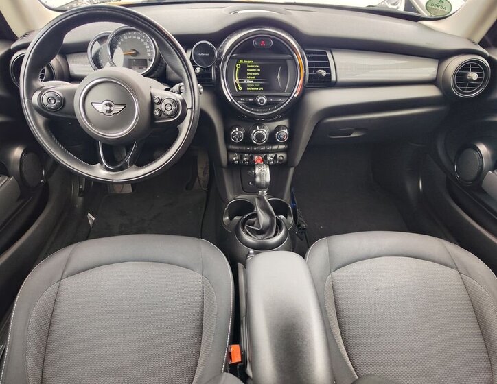 Mini Cooper Hatchback 1,5 l 100 kw