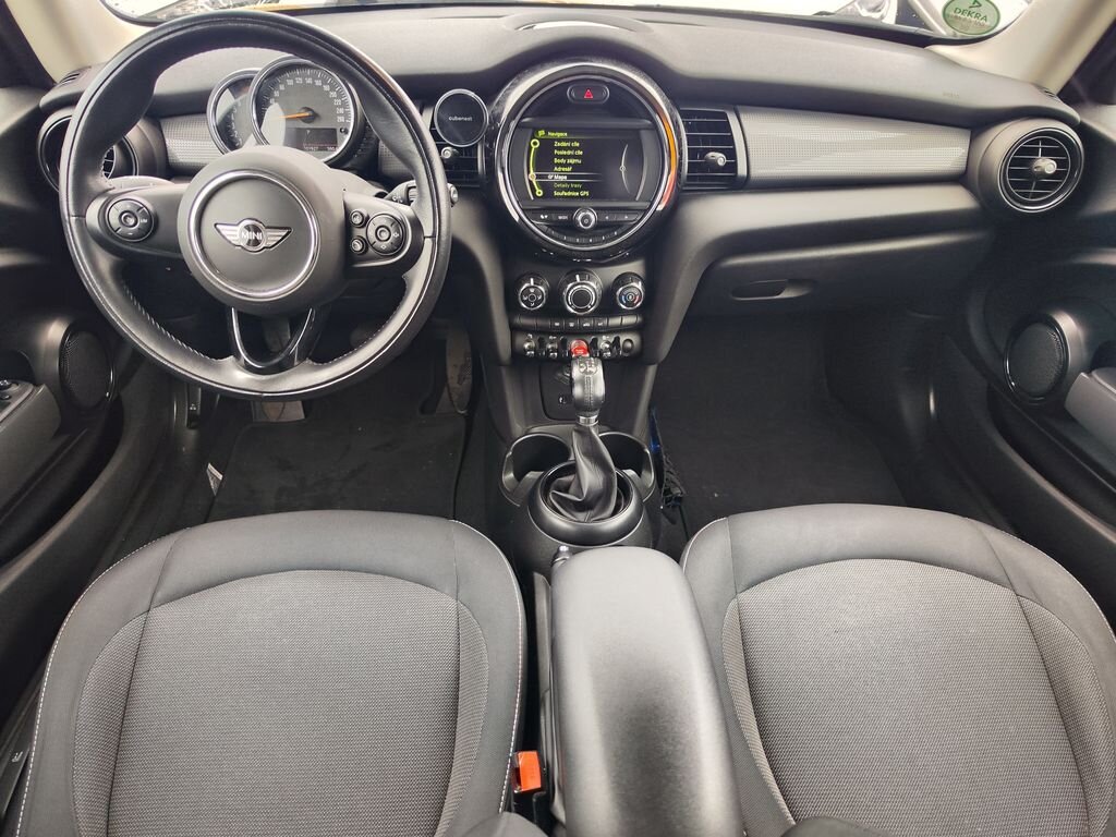 Mini Cooper Hatchback 1,5 l 100 kw