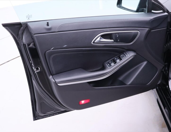 Mercedes-Benz CLA Kombi 2,0 l 155 kw