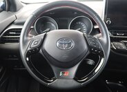 Toyota C-HR 9