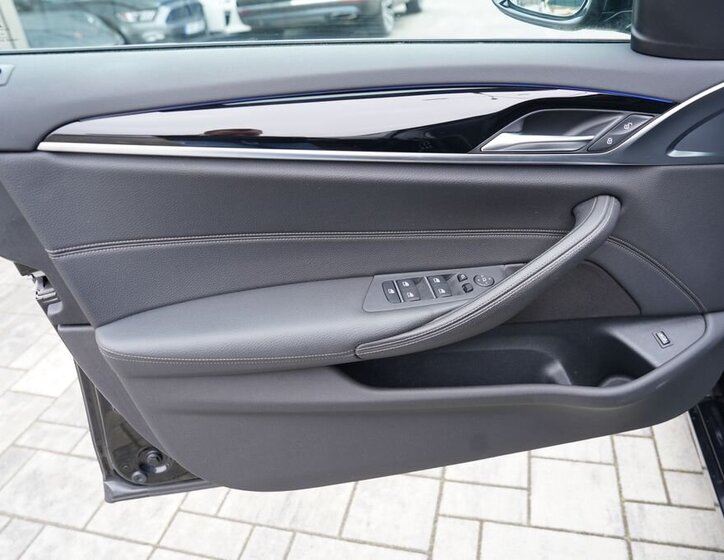BMW Řada 5 Sedan 2,0 l 140 kw