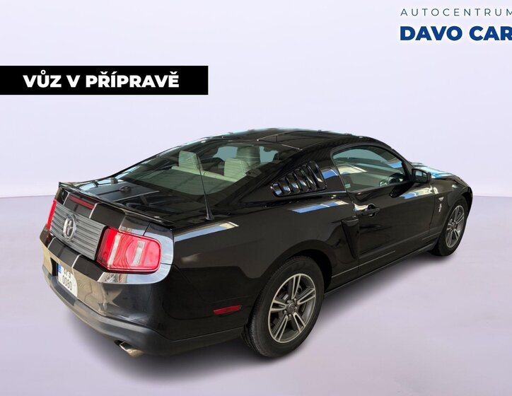 Ford Mustang Kupé 3,7 l 227 kw