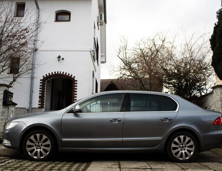 Škoda Superb Sedan 1,8 l 118 kw