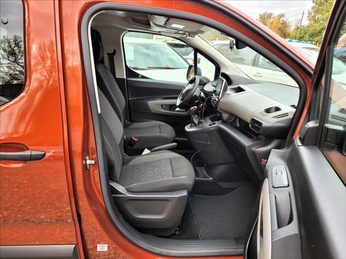 Peugeot Rifter MPV 1,5 l 75 kw