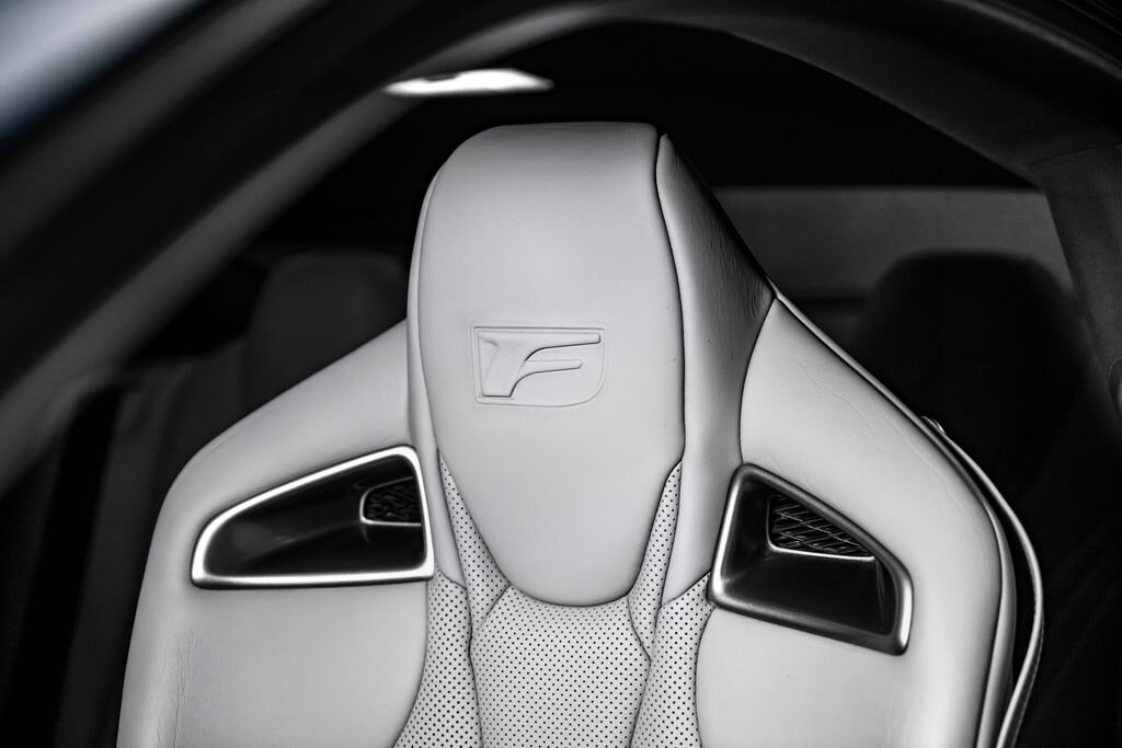 Lexus RC F Kupé 5,0 l 351 kw