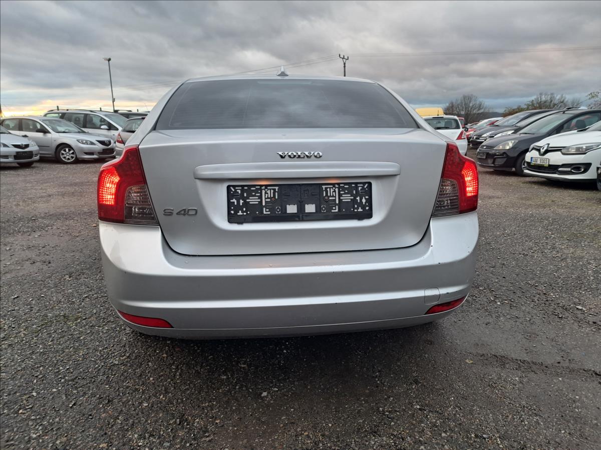Volvo S40