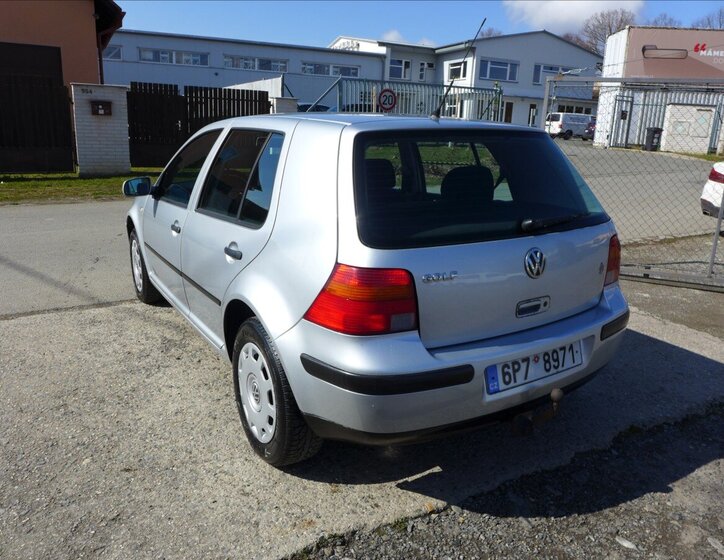 Volkswagen Golf Hatchback 1,9 l 74 kw