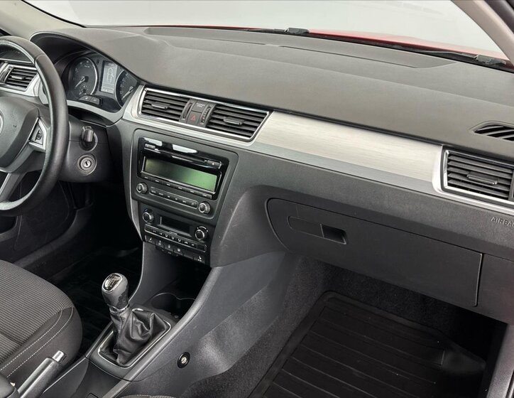 Škoda Rapid Liftback 1,2 l 77 kw