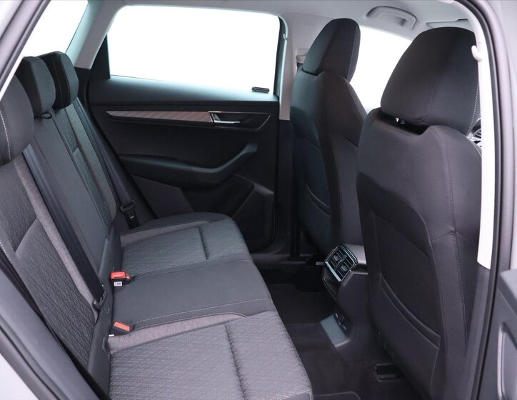 Škoda Karoq SUV / Terénní 1,5 l 110 kw