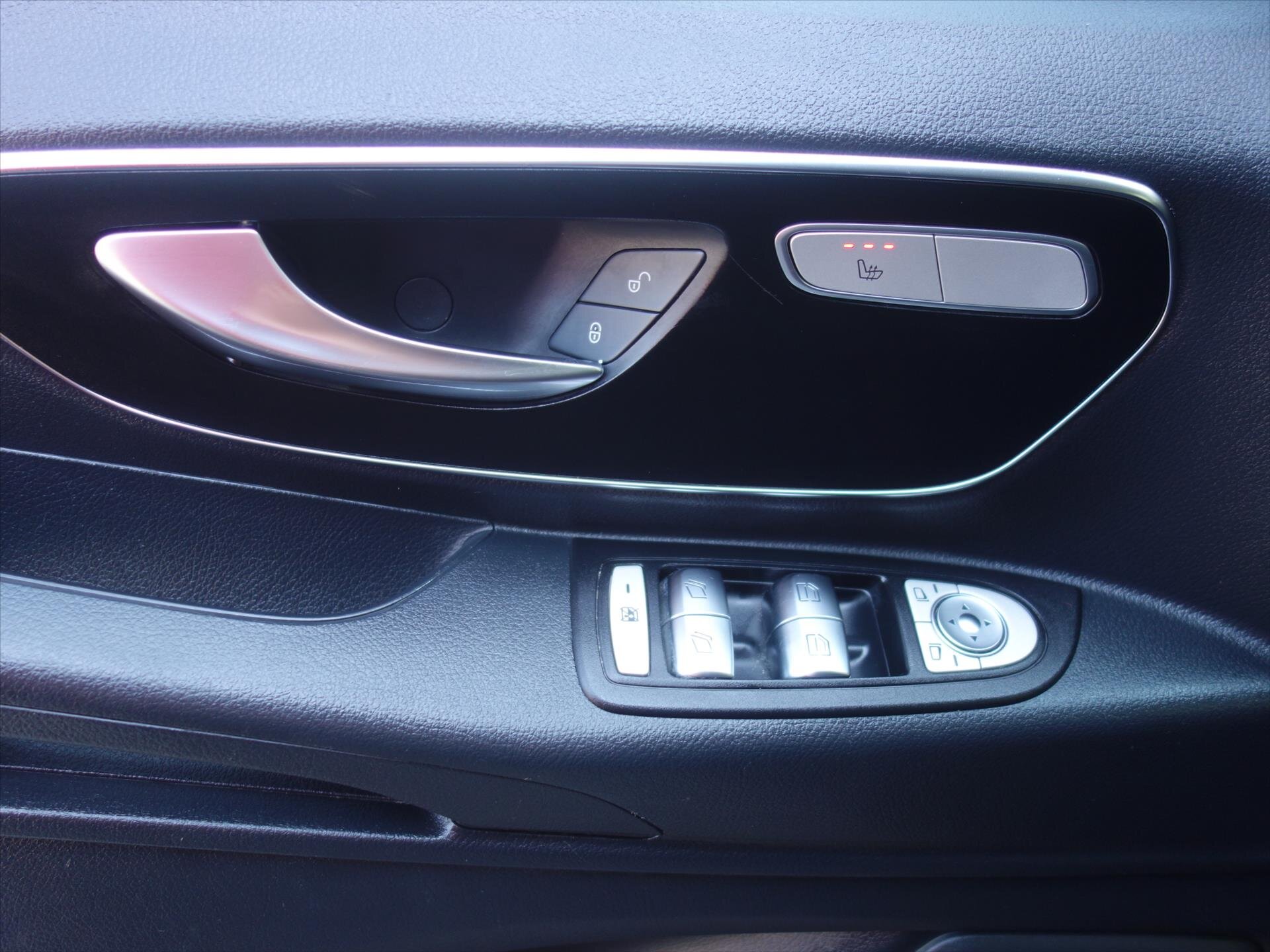 Mercedes-Benz Vito Kombi 2,1 l 140 kw