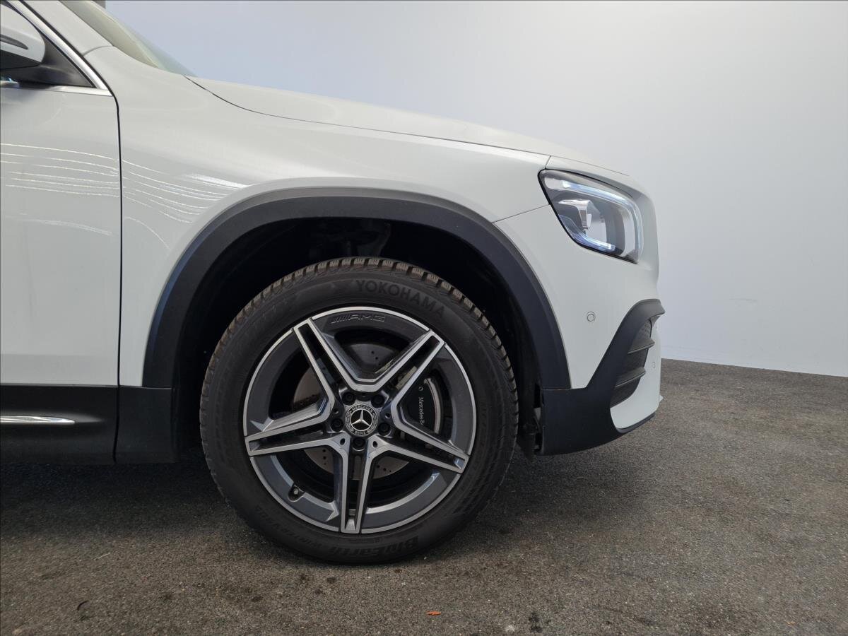 Mercedes-Benz GLB SUV / Terénní 1,3 l 120 kw