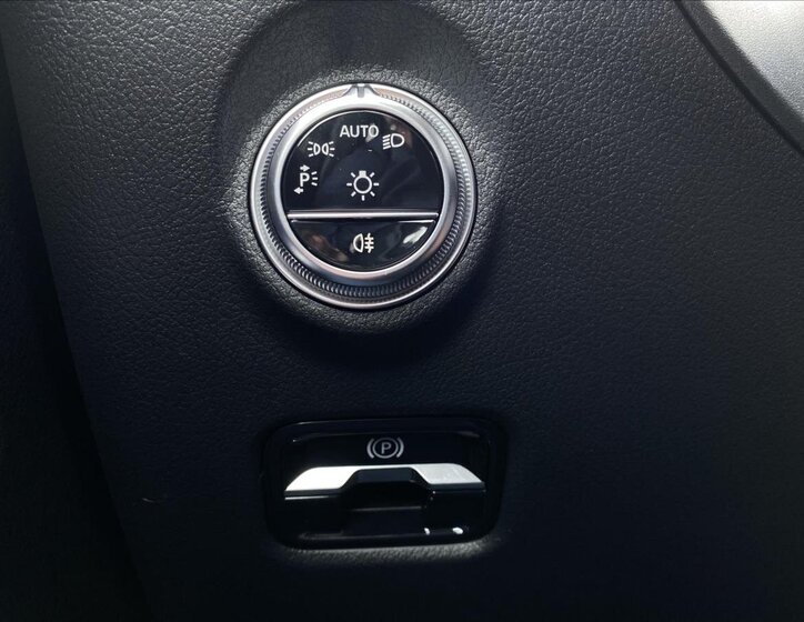 Mercedes-Benz Třídy C Sedan 1,5 l 150 kw