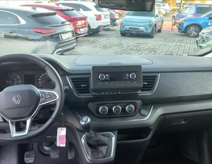 Renault Trafic 5