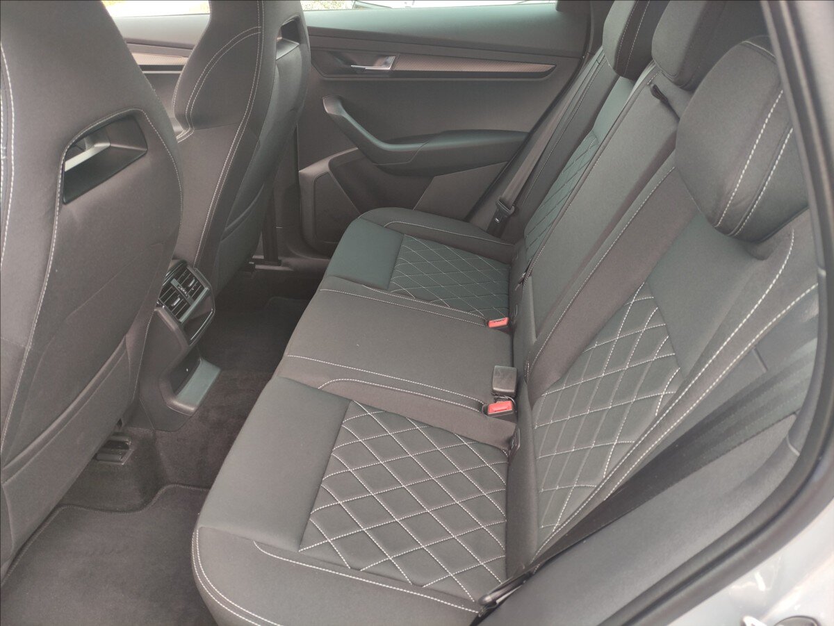 Škoda Karoq SUV / Terénní 1,5 l 110 kw