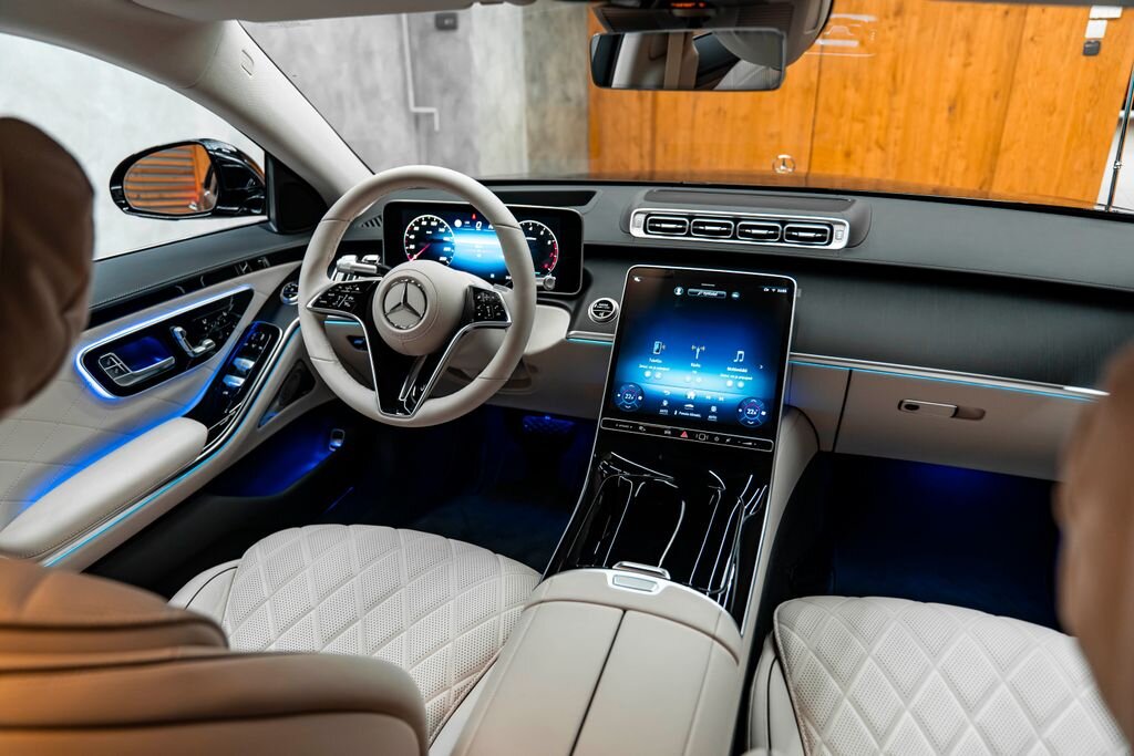 Mercedes-Benz Třídy S Sedan 4,0 l 370 kw