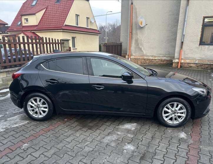 Mazda 3 Hatchback 2,0 l 121 kw