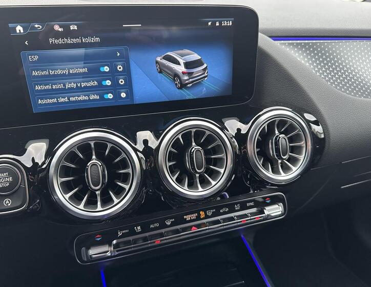 Mercedes-Benz GLA 17