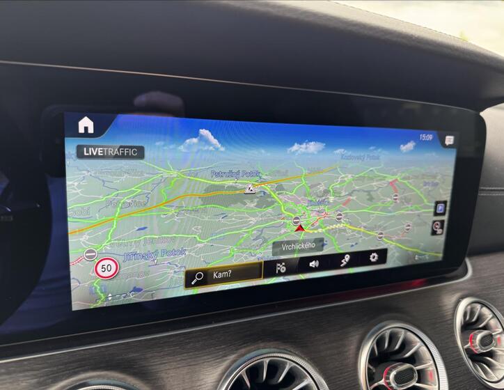 Mercedes-Benz AMG GT 10