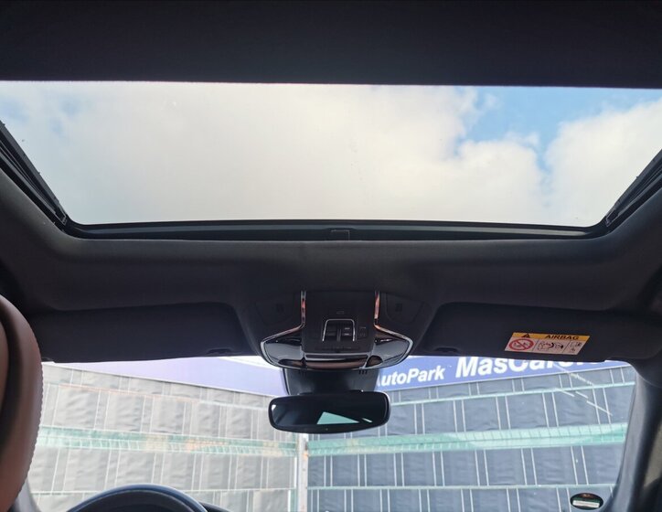 Maserati Quattroporte Sedan / Limuzína 3,0 l 202 kw