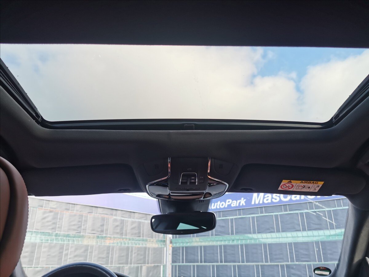 Maserati Quattroporte Sedan / Limuzína 3,0 l 202 kw