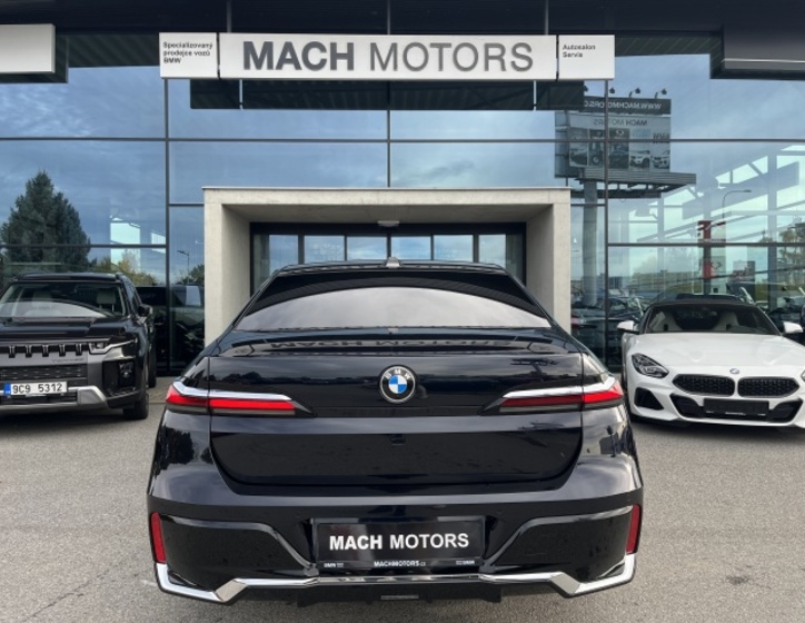 BMW Řada 7 8