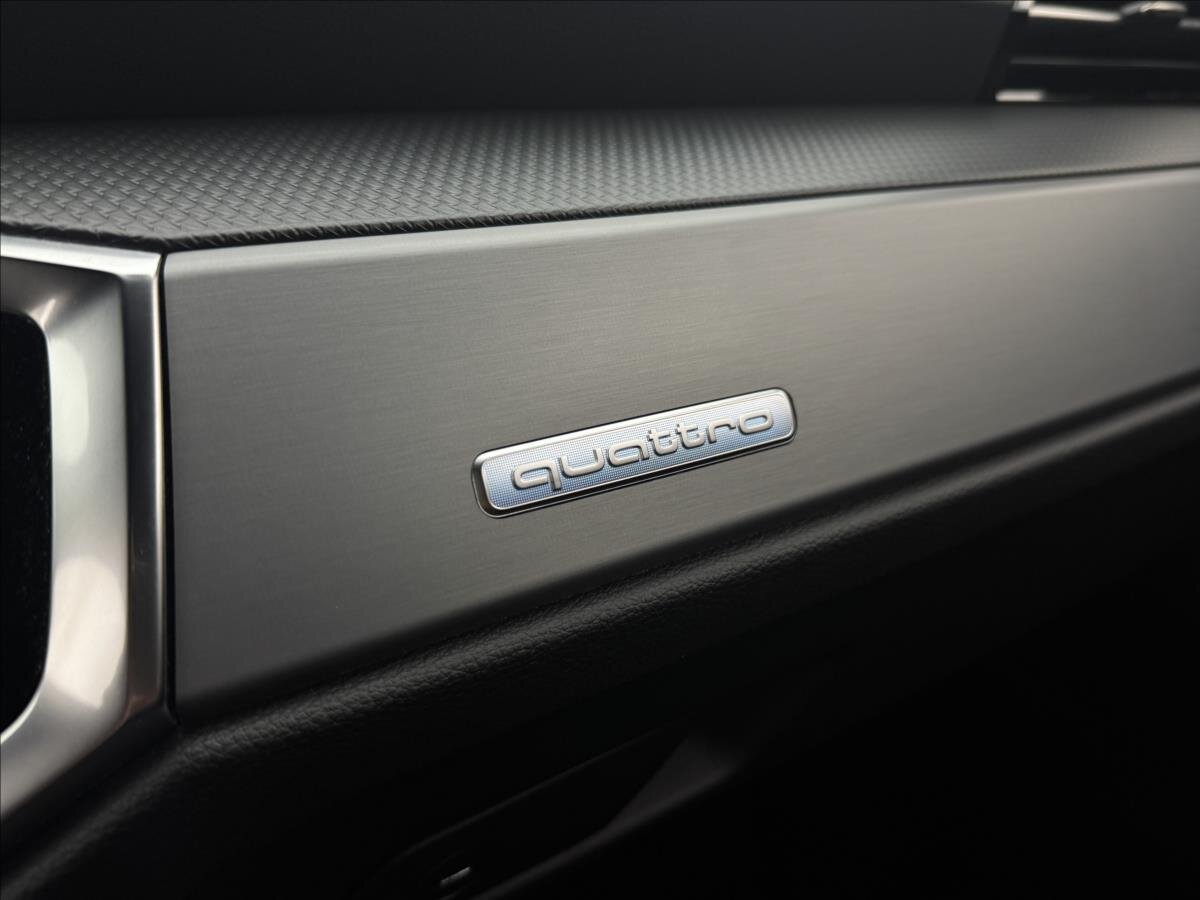 Audi Q3 SUV / Terénní 2,0 l 147 kw