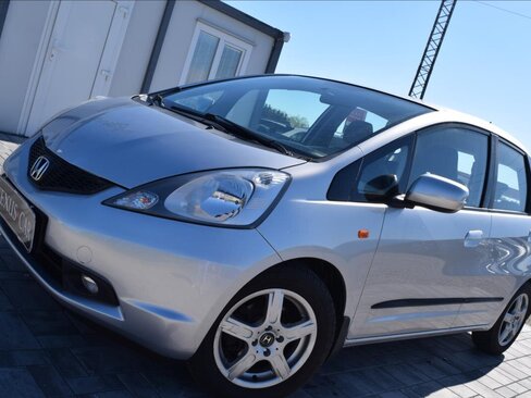 Honda Jazz Hatchback 1,2 l 66 kw