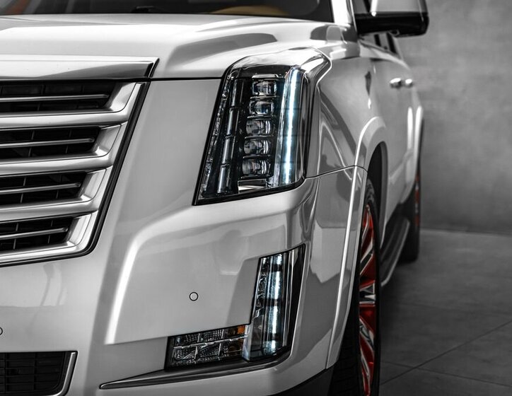 Cadillac Escalade SUV / Terénní 6,2 l 313 kw